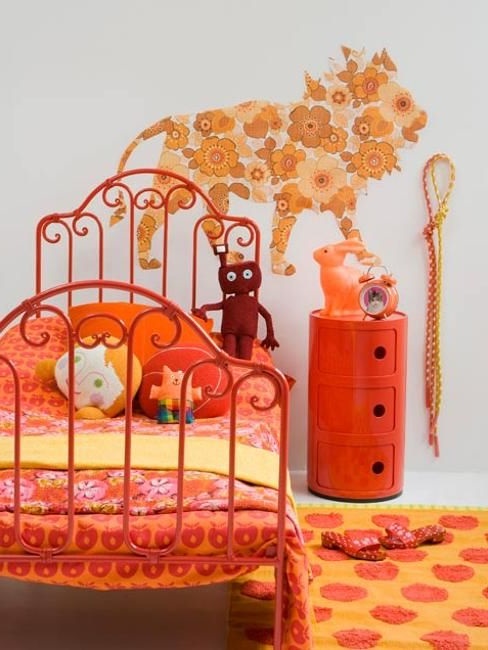 Turuncu Renkli Çocuk Odası Dekorasyonu