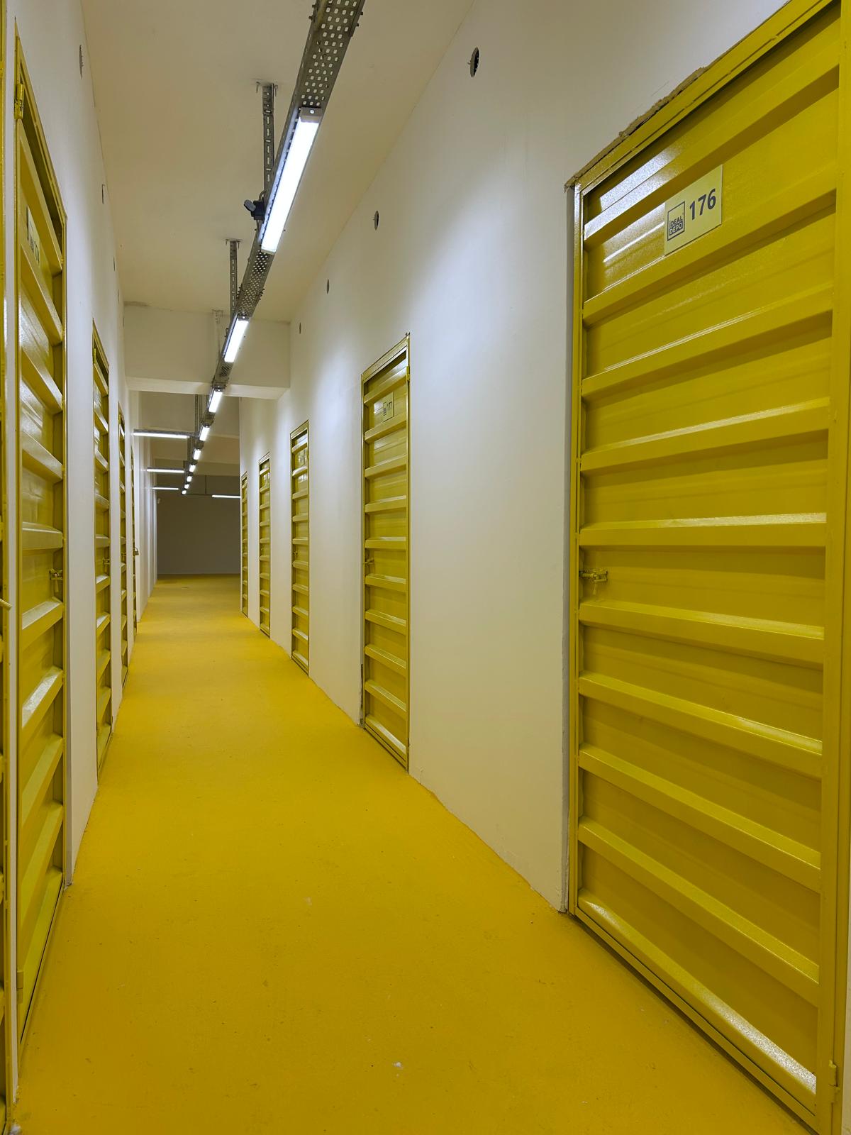 stanbul profesyonel eşya depolama üniteleri ve dış oda konsepti